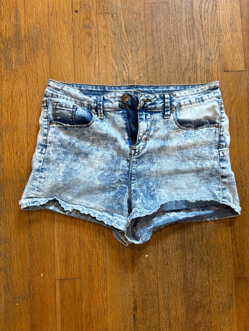 NOBO Light Wash Blue Denim High-Rise Jean Shorts